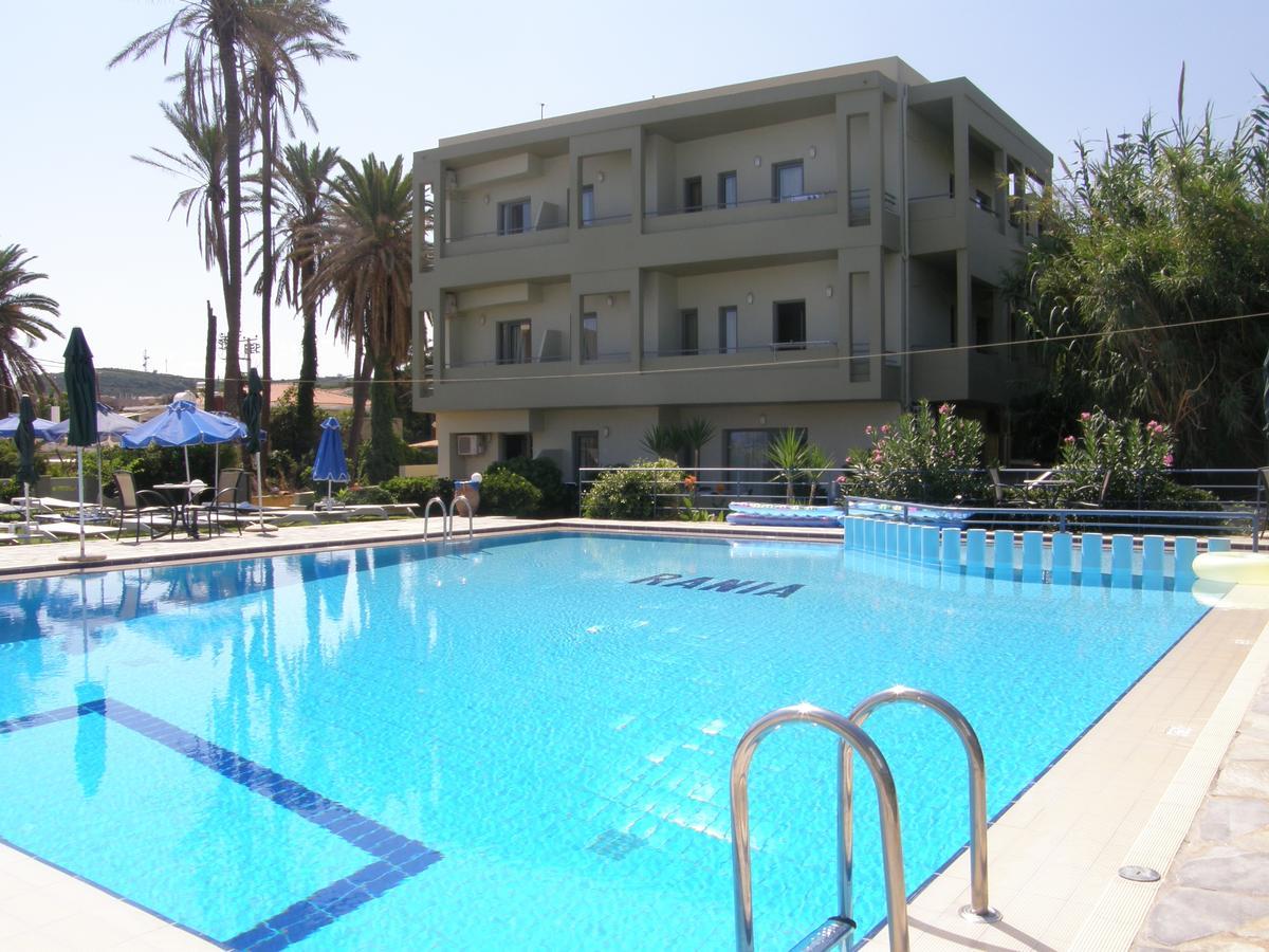 Rania Hotel Apartments ปลาเตเนียส ภายนอก รูปภาพ